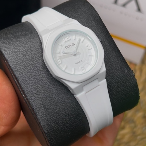 ساعت زنانه اسپرت داویکس کد DVL1011