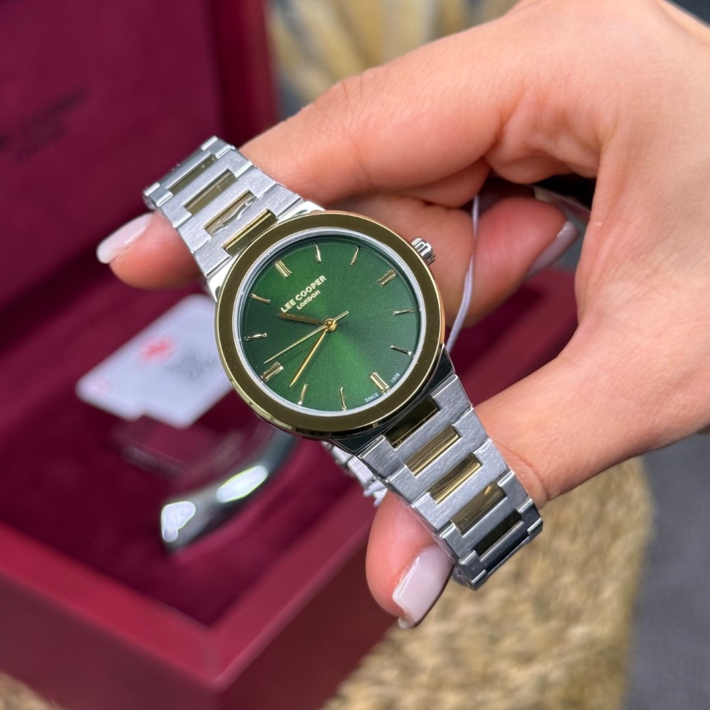 LC08133.270 red special box